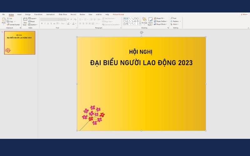 Thêm nội dung và tùy chỉnh chi tiết thiết kế